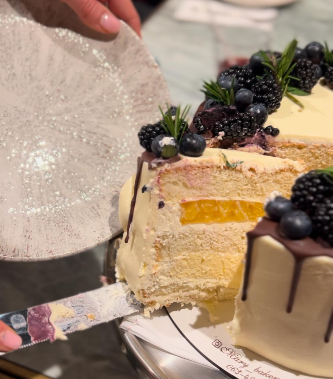 Tropical flavour cake